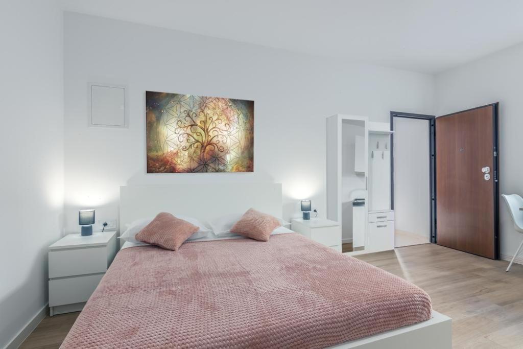Apartment Klara FREE parking, center Pula Bagian luar foto